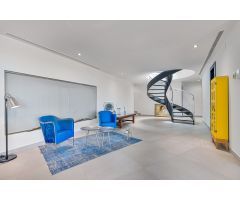 Moderna villa con impresionantes vistas panorámicas al mar en la Urb. Reserva del Higuerón