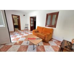 CASA CON TEJADO NUEVO Y PATIO