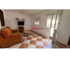 CASA CON TEJADO NUEVO Y PATIO
