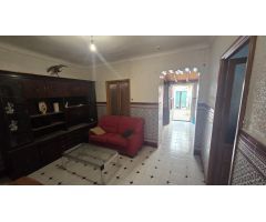 CASA PARA REFORMAR EN EL CENTRO DE PUEBLONUEVO