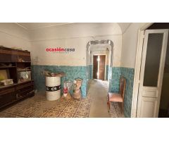 CASA DE 345 M2 PARA REFORMAR EN LA ZONA DE PEÑARROYA