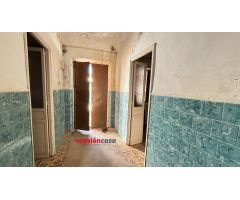 CASA DE 345 M2 PARA REFORMAR EN LA ZONA DE PEÑARROYA