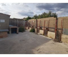TERRENO URBANO DE 350 M2 CON NAVE Y COCHERA