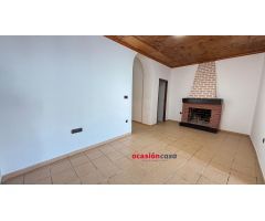 CASA CON GRAN PATIO A LA VENTA