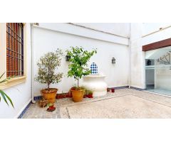 PISO EN LA HISTÓRICA PLAZA DE LA LAGUNILLA - SANTA MARINA - OLLERÍAS