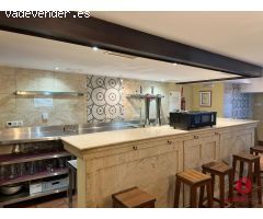 LOCAL COMERCIAL EN ZONA HESPERIA - RESTAURANTE TOTALMENTE EQUIPADO
