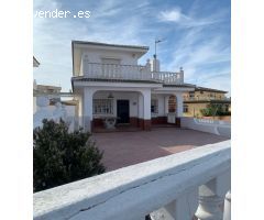 Beautiful detached villa of about 400 m2 of plot of which there are about 250 m2 built.