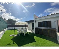 Bungalow con terraza privada y piscina comunitaria