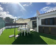 Bungalow con terraza privada y piscina comunitaria