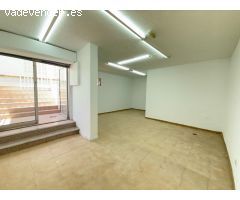 Local Comercial en Alquiler en Plaza del Hierro