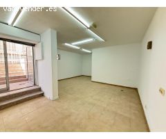 Local Comercial en Alquiler en Plaza del Hierro