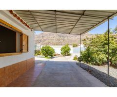 Casa con terreno en Venta en San Bartolome de Tirajana, Las Palmas