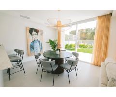 Villas nuevas con vista al mar