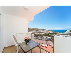 Terraza con vistas hacia el mar