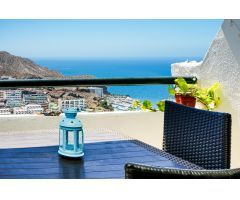 Apartamento con terraza y vistas hacia el mar en Monte Paraíso