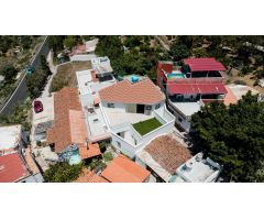 Vivienda reformada con parcela rústica de 729 metros