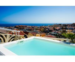 Vivienda moderna totalmente reformada con piscina propia y visitas hacia el mar