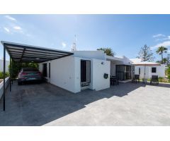 Amplio bungalow con acseso directo y 2 plazas de parking en la parcela