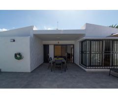 Amplio bungalow con acseso directo y 2 plazas de parking en la parcela