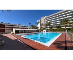 Fully Renovated Penthouse Apartment near the Beach
