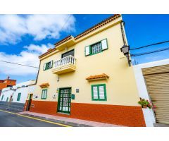 OPORTUNIDAD! HOSTAL DE 10 HABITACIONES CON EXPECTACULARES VISTAS (ARONA)
