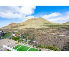 OPORTUNIDAD! HOSTAL DE 10 HABITACIONES CON EXPECTACULARES VISTAS (ARONA)