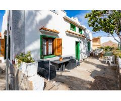 Gran Casa Familiar con Jardín y Luz Natural en Tejina de Isora – Espacio, Tranquilidad y Vistas