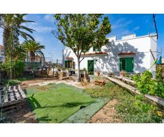 Gran Casa Familiar con Jardín y Luz Natural en Tejina de Isora – Espacio, Tranquilidad y Vistas