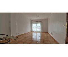 Piso en alquiler 7 Palmas sin muebles y con garaje