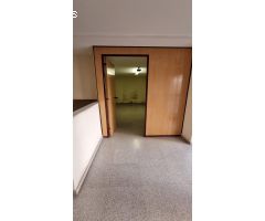 ALQUILER DE ENTRESUELO COMERCIAL EN ZONA PISOS AZULES EN PERFECTO ESTADO PARA USO COMERCIAL !!!!!