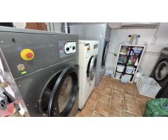 Benalmádena Pueblo - Traspaso de Lavandería en Funcionamiento