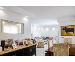 Miramar - Piso Reformado 3 Dormitorios, Piscina y Pista de Tenis