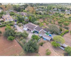 Finca rústica con piscina, jardín y zona de cultivo en Son Espanyol