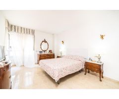 Piso de cuatro dormitorios de 146m2 con parking y trastero en Bons Aires
