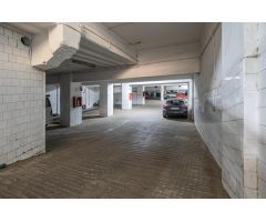 Amplia plaza de parking en venta en Arxiduc, Palma de Mallorca