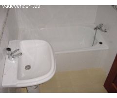 BORMUJOS. Alquiler piso sin muebles frente Hospital