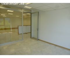 ISLA DE LA CARTUJA.- AMERICO VESPUCIO. OFICINA DE 125 M2