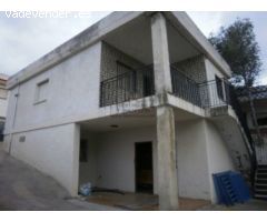 PARCELA CON CHALET PARA REFORMAR