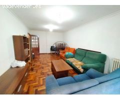 PISO DE ESTUDIANTES DE 4 DORMITORIOS EN PERITOS