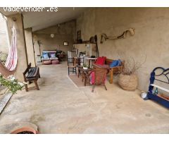 SE VENDE CASA DE DOS PLANTAS CON 6 HAB, A 8KMS DE VALENCIA DE DON JUAN. PATIO