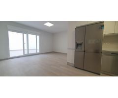 PISO TOTALMENTE REFORMADO MODERNO CON AMPLIA TERRAZA PRIVADA
