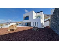 Fantastica villa moderna de nueva construccíon en Roque del Conde Adeje