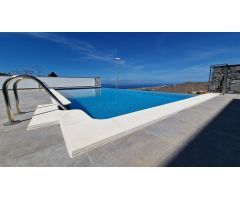 Fantastica villa moderna de nueva construccíon en Roque del Conde Adeje