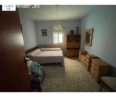 CASA EN BARRIO SAN PEDRO.