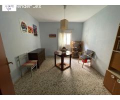 CASA EN BARRIO SAN PEDRO.