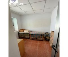 CASA EN MAHORA CON AMPLIO PATIO