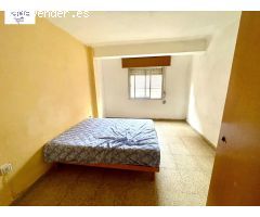 PISO CON ASCENSOR. 3 HABITACIONES, 1 BAÑO