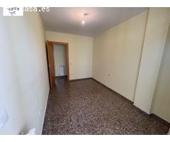 APARTAMENTO CON GARAJE, TRASTERO Y ASCENSOR