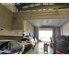 NAVE INDUSTRIAL EN VENTA  CON TALLER MECANICO EN PLENO FUNCIONAMIENTO