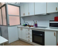 SE ALQUILA PISO  A  ESTUDIANTES